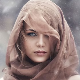 Girl-in-the-winter-brown-scarf_1680x1050